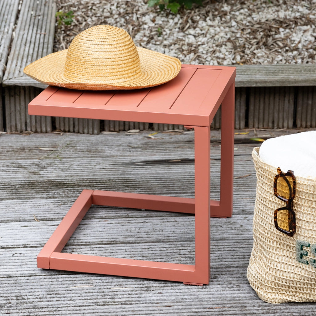Tavolino BARBADOS in alluminio terracotta