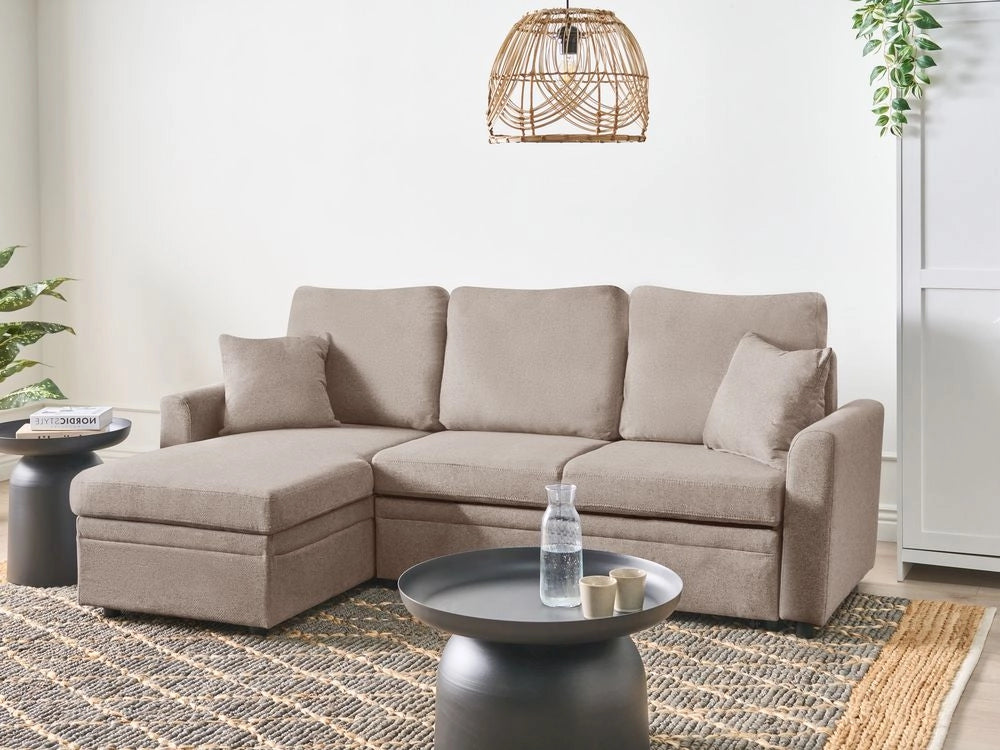 Divano letto angolare con contenitore lato destro marrone chiaro rivestimento in poliestere effetto lino contenitore cuscini design moderno