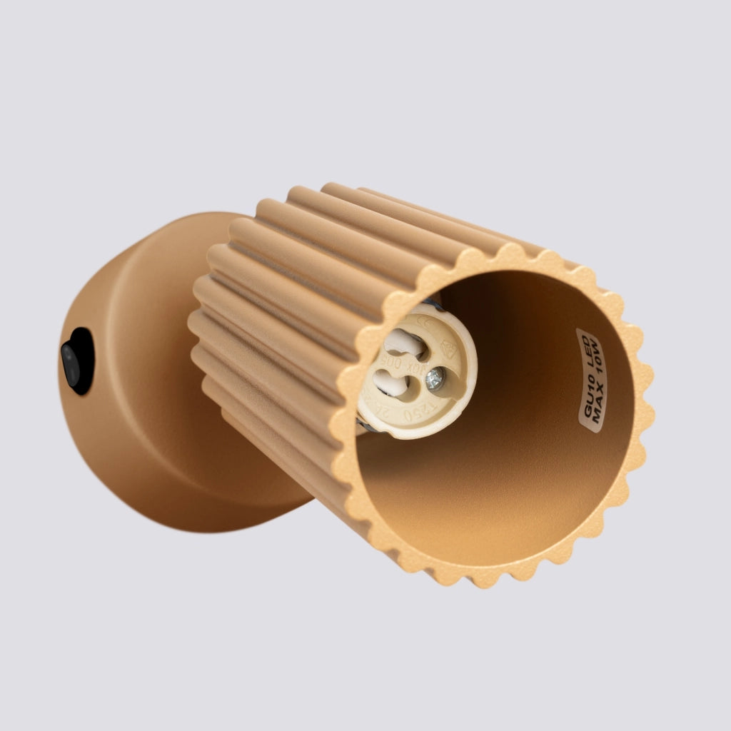 Lampada da parete KARBON oro con interruttore
