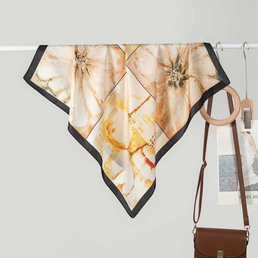 Nuova sciarpa quadrata da donna in seta da 70 cm: alla moda e versatile.