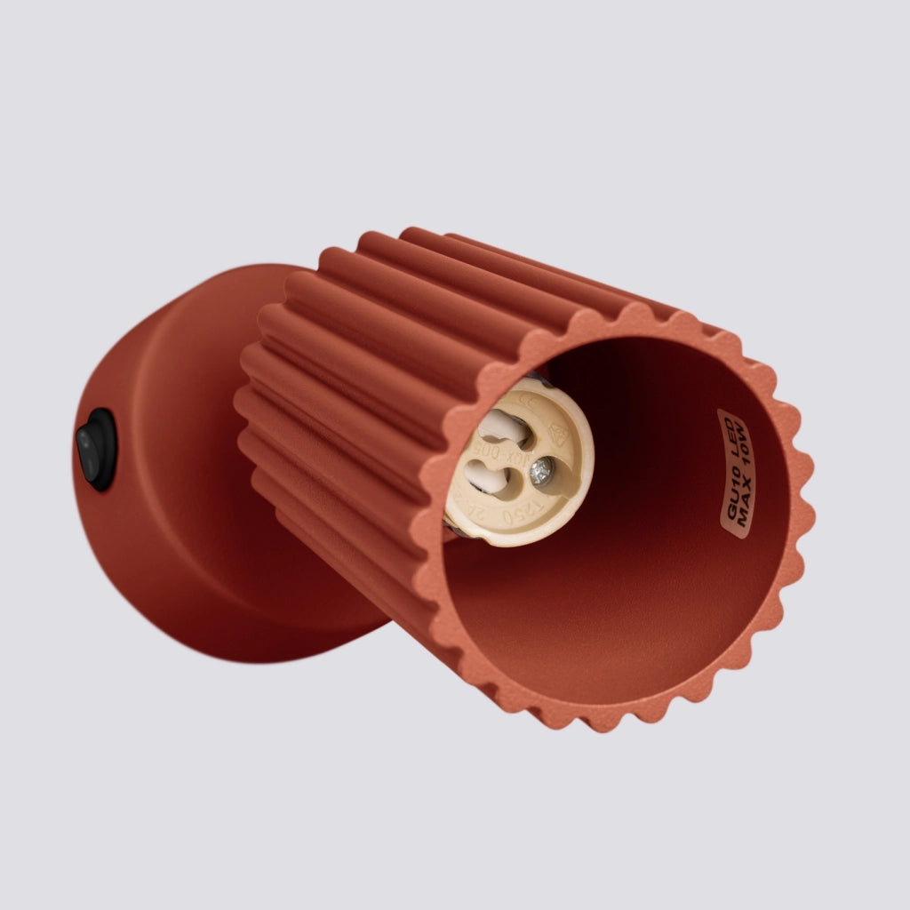 Lampada da parete KARBON rosso ocra con interruttore