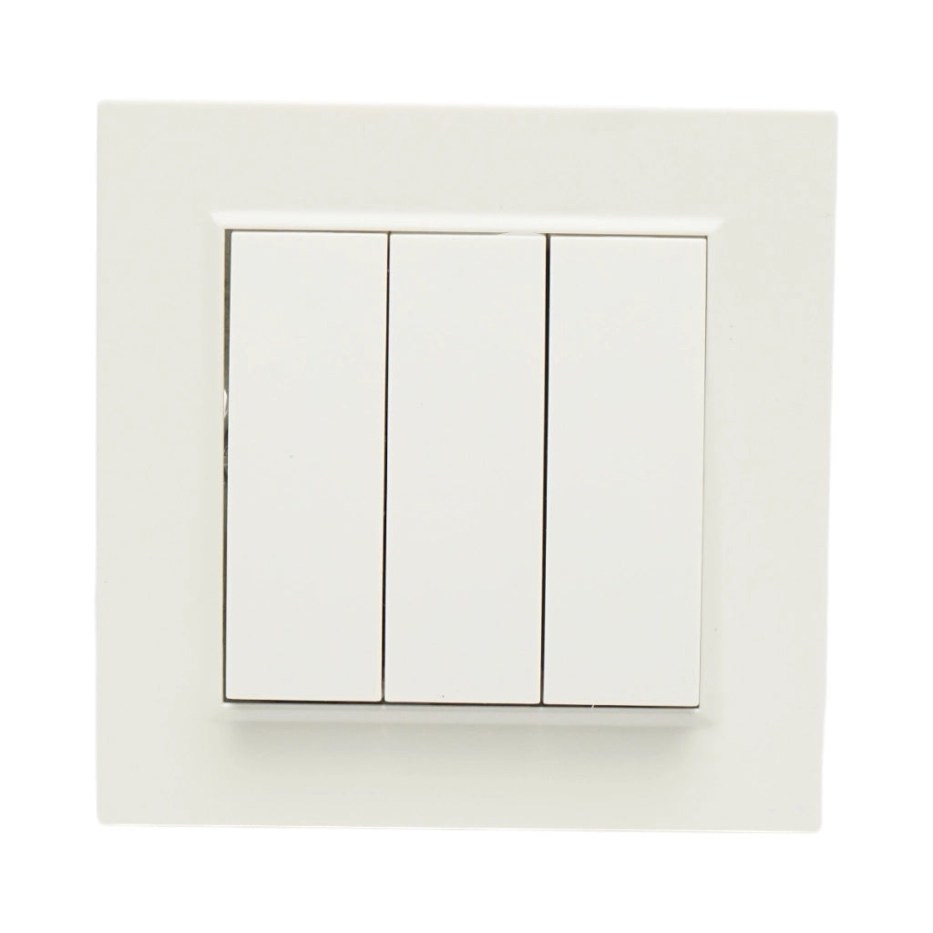 Interruttore triplo da incasso bianco 220V, 10AX, ABS 80x80mm