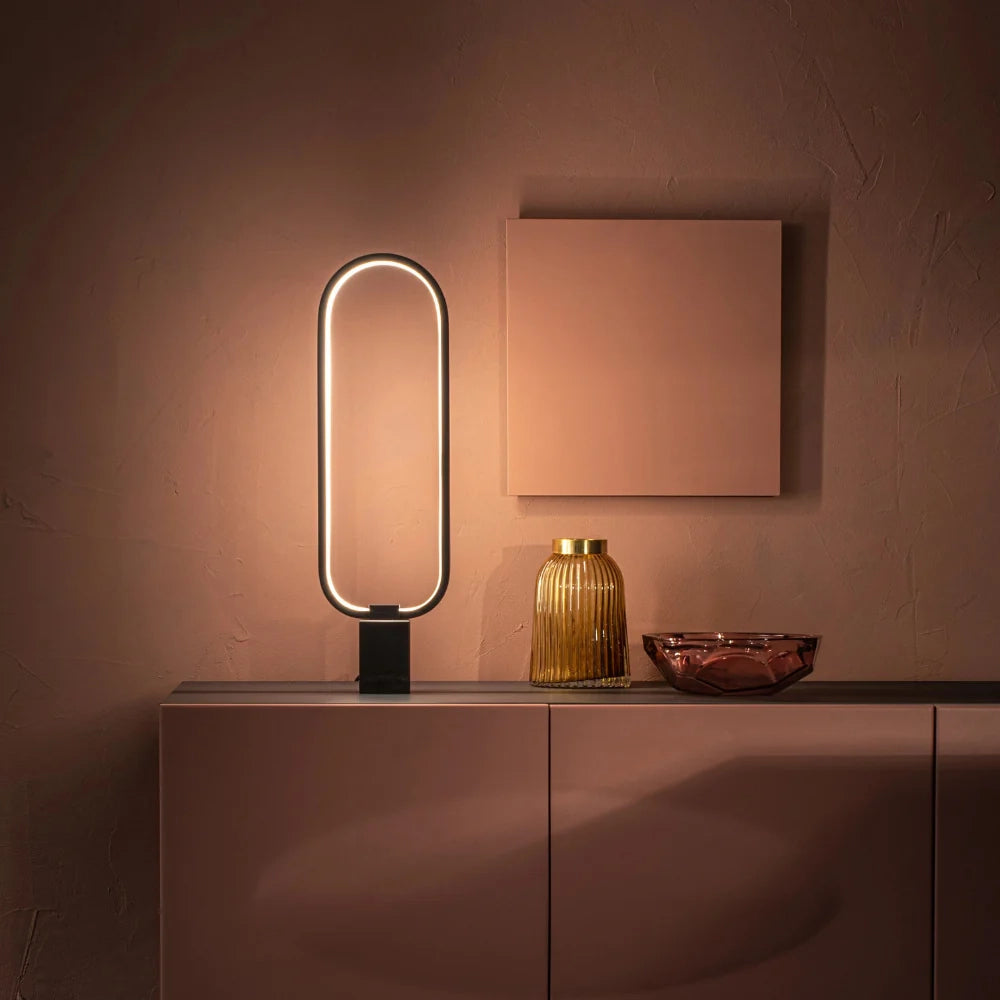 Lampada da tavolo LED Brillante con base in marmo bianco | Duzzle