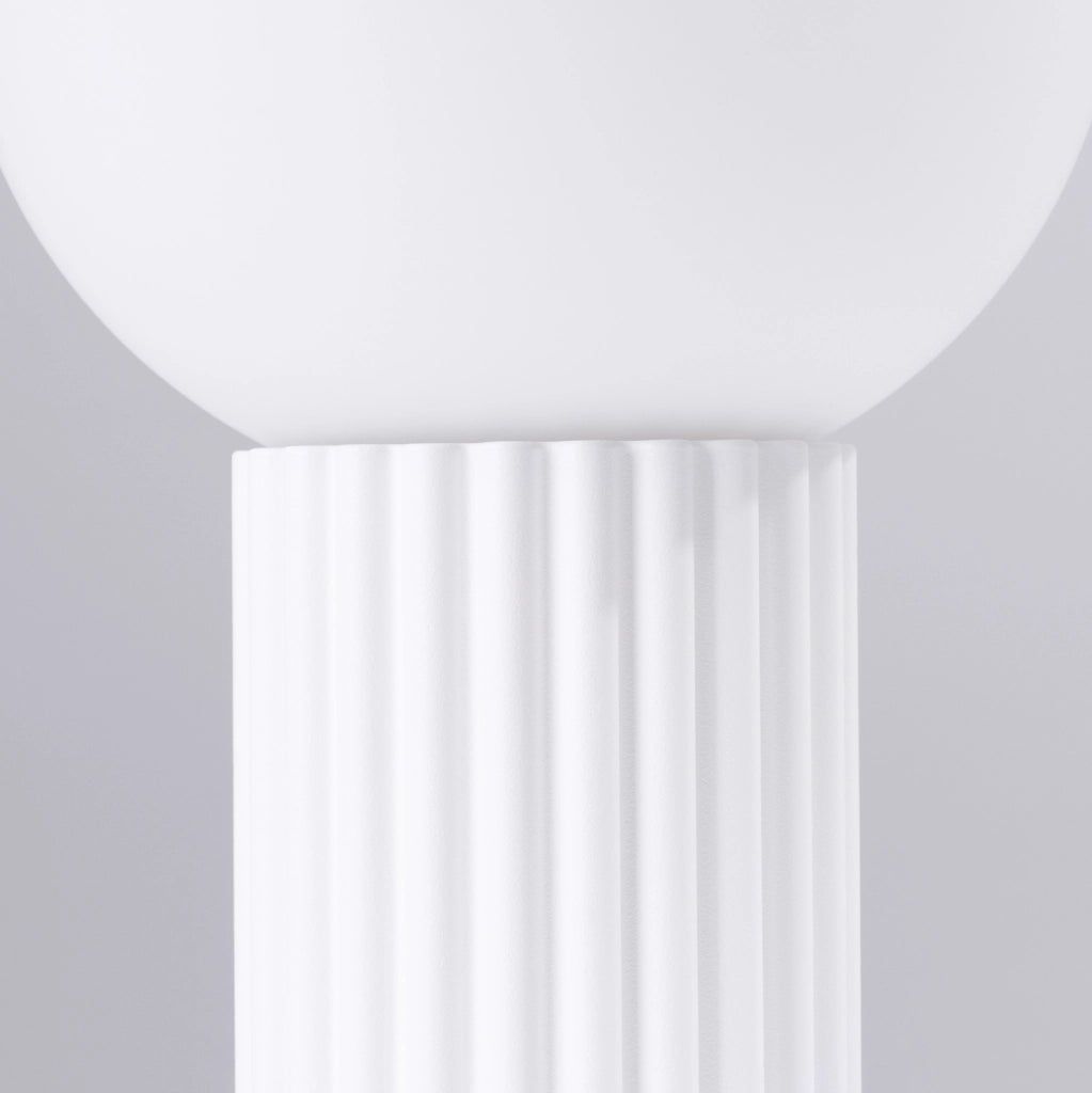 Lampada da soffitto HALO bianca IP44