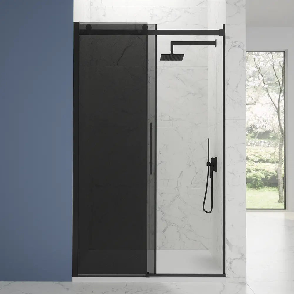 Porta doccia 100cm apertura scorrevole profili nero opaco vetro 8mm fumé h195 | Creta