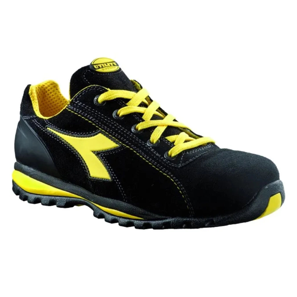 SCARPE BASSE SCAMOSCIATE NERE MOD. GLOVE 41   DIADORA