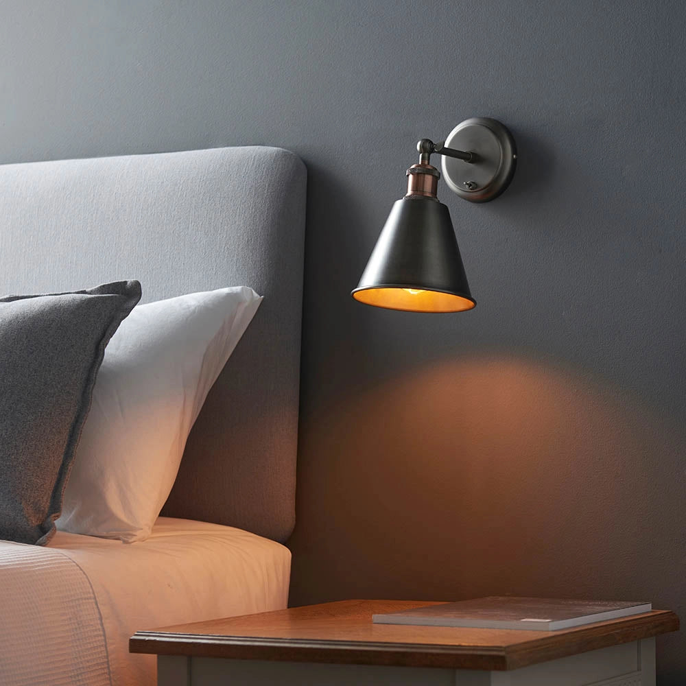 Applique industriale in peltro/rame con interruttore E27 Endon