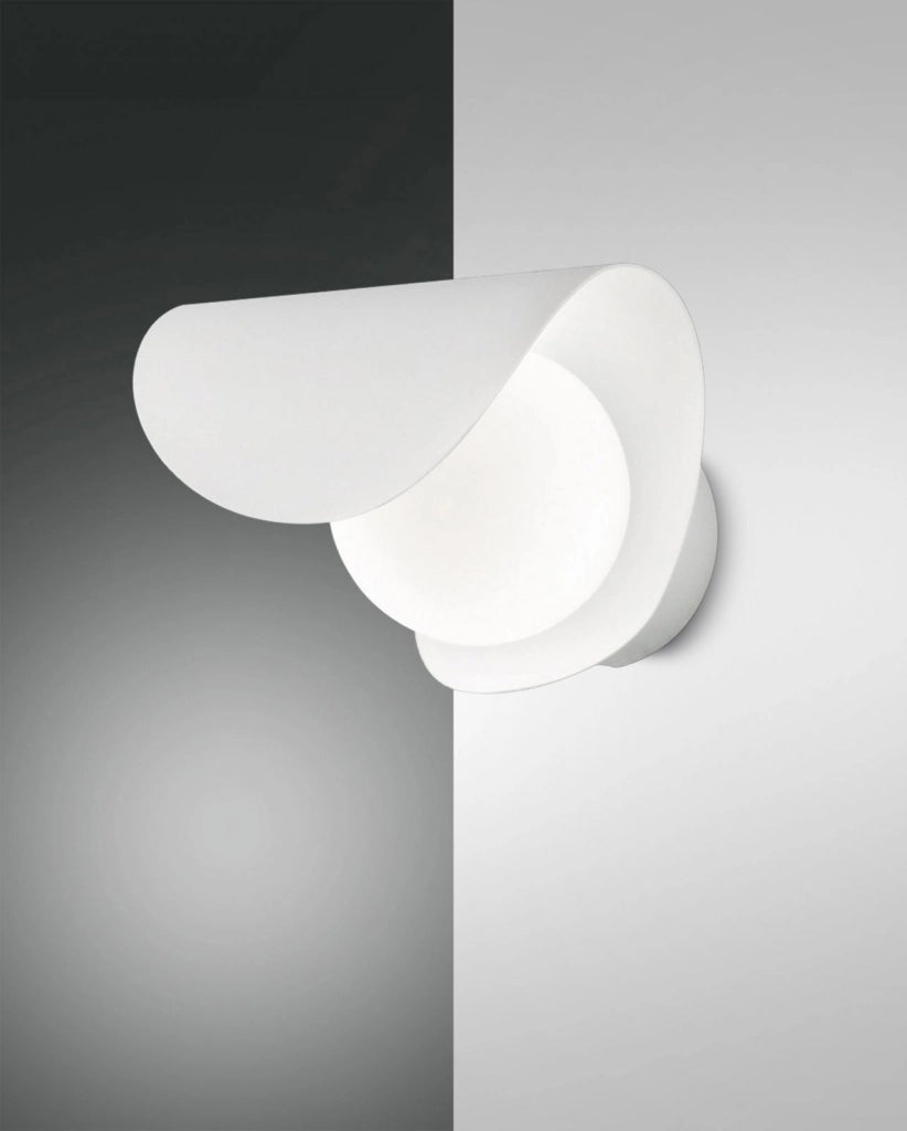 ADRIA APPLIQUE BIANCA A LED 3000K - 6W - 540 lm ORIENTABILE IP20 IN METALLO E VETRO