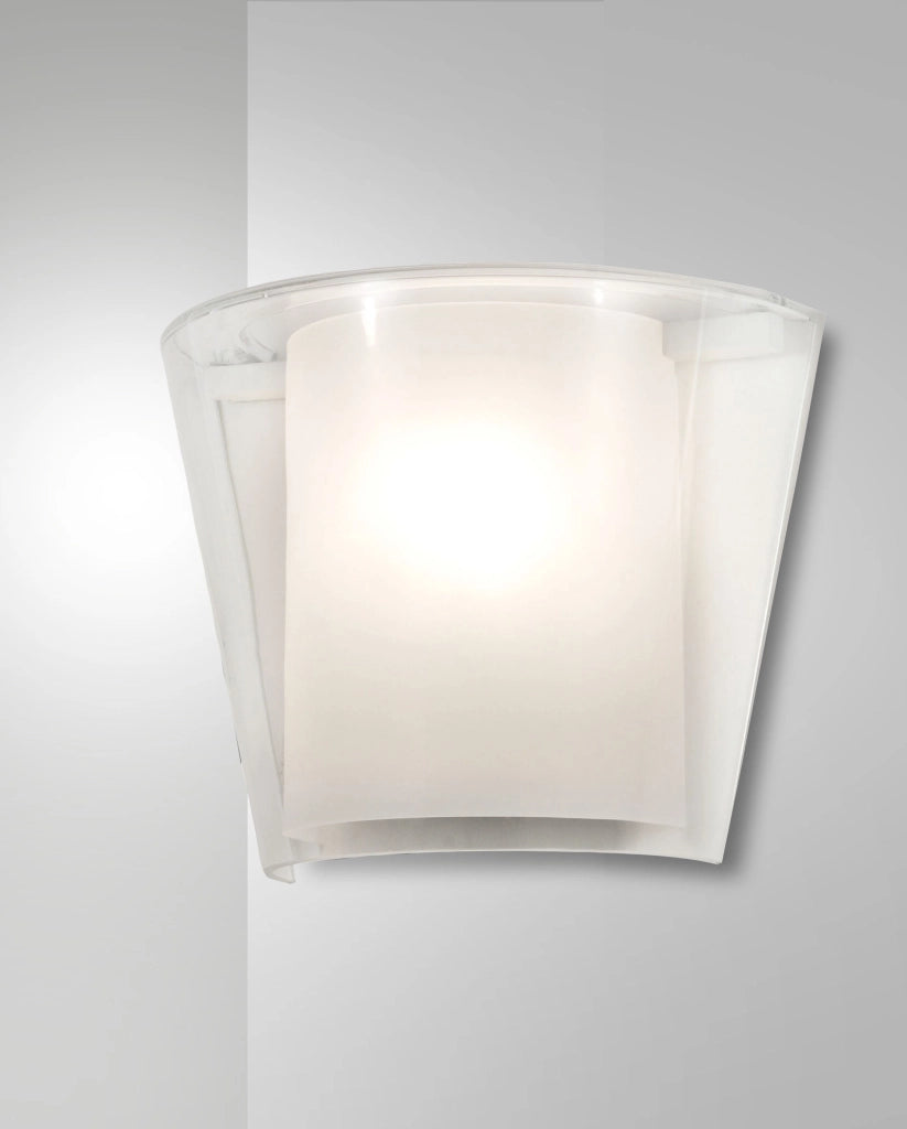 Lampada da Parete Viki in Metallo e Vetro Colore Trasparente, Attacco E27 40W, Design Elegante per Interni IP20, 28.5x14.5x23.5 cm - Classe 1