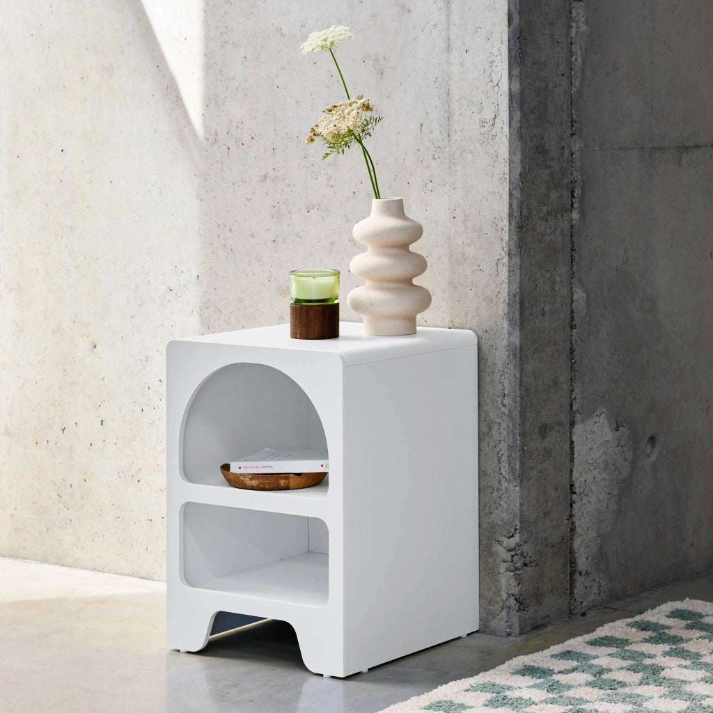 Comodino organico effetto legno bianco, 2 nicchie mobileoggetti,