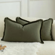 Set di 2 cuscini in cotone neutro con piume 30 x 50 cm cuscini decorativi per divano e sofa accessori per la camera da letto e la sala da pranzo in stile boho olijfgrezzo.
