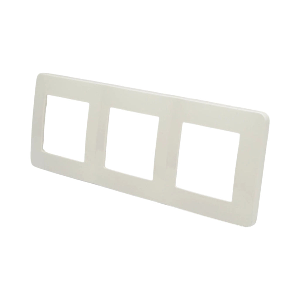 Cornice tripla bianca in PC per presa e interruttore 225x83 mm