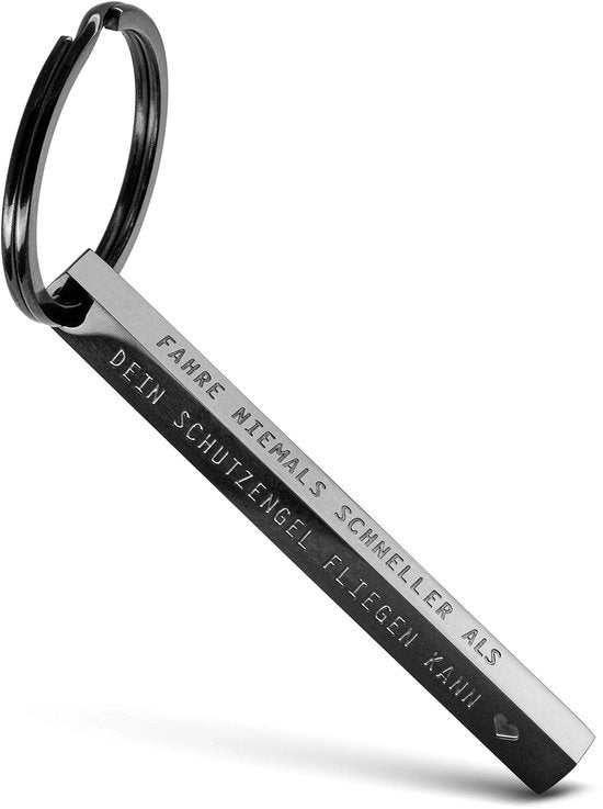 Chiave inglese cubica - Non guidare mai più velocemente del tuo angelo custode può volare - Chiave inglese cubica curata con attenzione in acciaio inossidabile - Manubrio con incisione - Codice prodotto: FABACH - Modello: Kubusvormige sleutelhanger