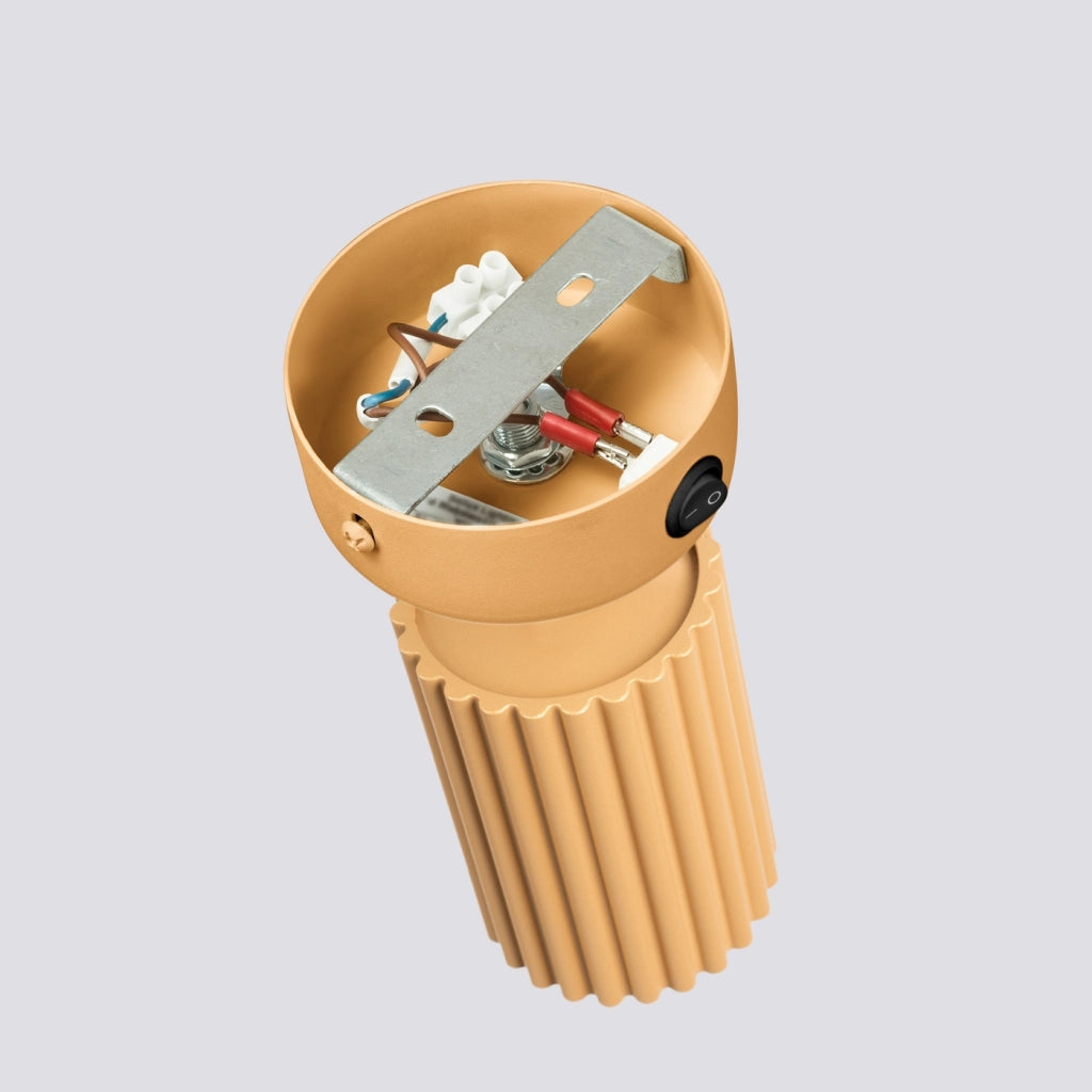 Lampada da parete KARBON oro con interruttore