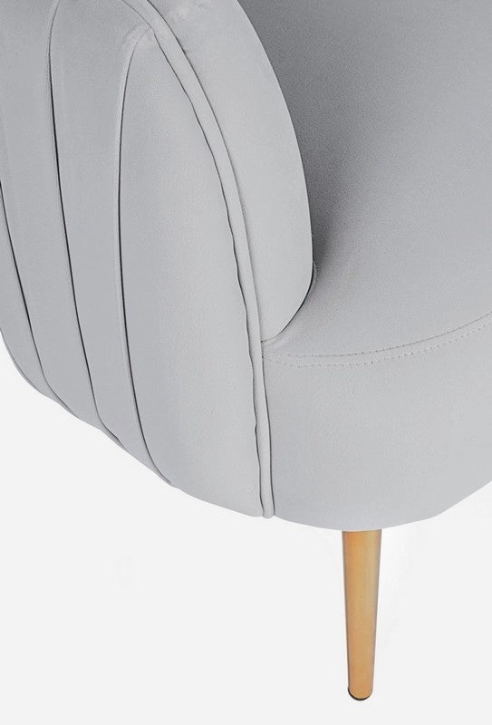 Poltrona in Velluto Grigio Chiaro Linsay Stile Cozy Romantico Shabby Chic