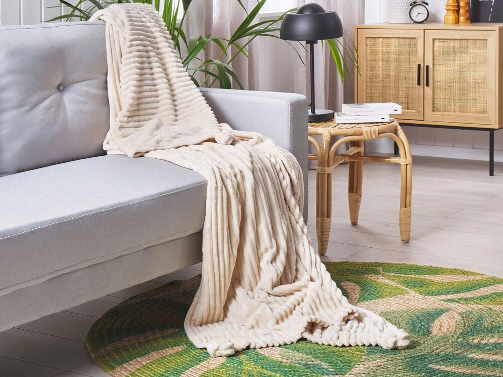 Morbido Plaid con Finitura a Coste e Bordi con nappe 150 x 200 cm Beige