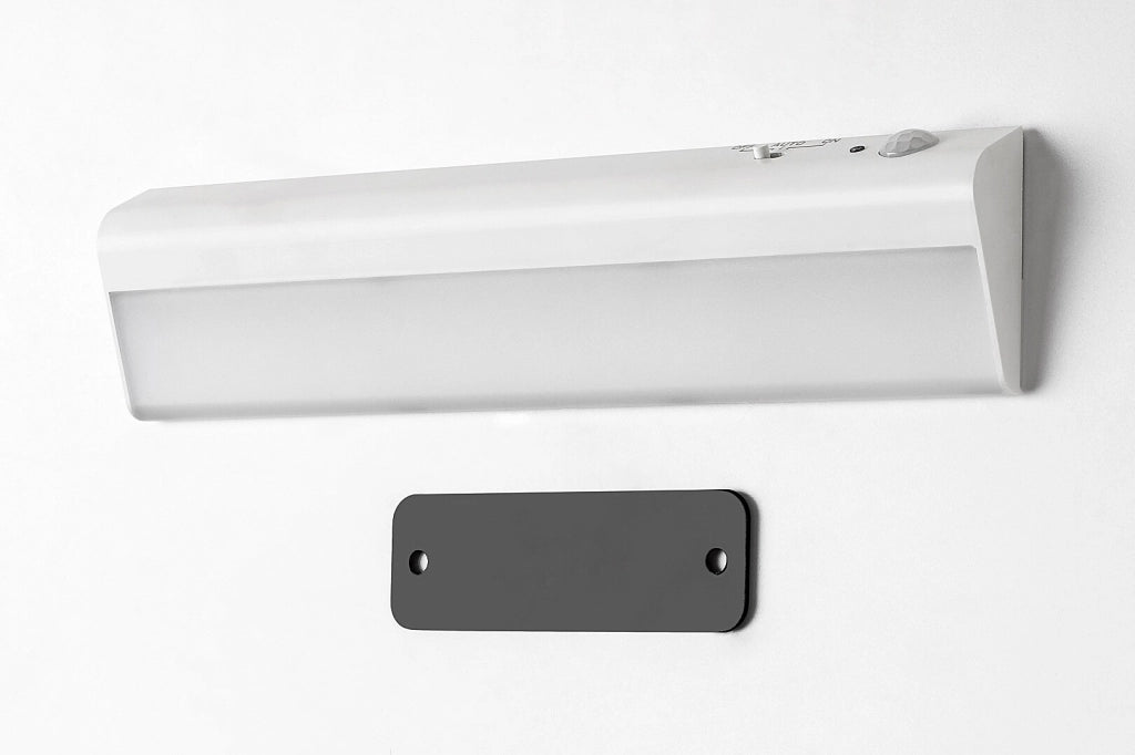 Barra LED sottopensile Jelora PIR a pile 23 cm bianca