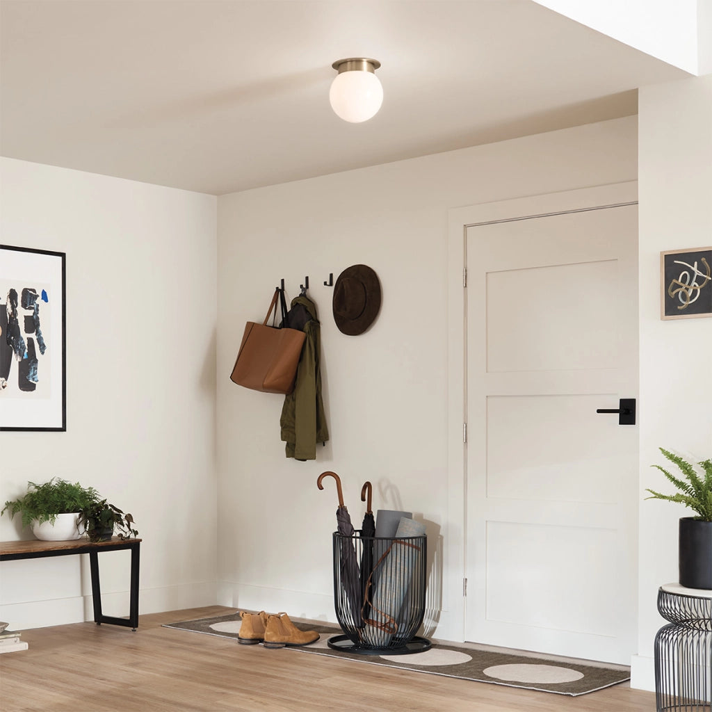 Plafoniera ALBERS ottone, sfera opale vetro E27 Kichler