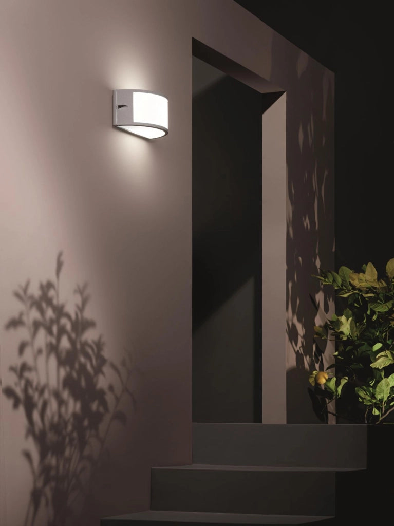 APPLIQUE FABIUS SILVER 1 LUCE ATTACCO E27 BIEMISSIONE IP44 L.25CM