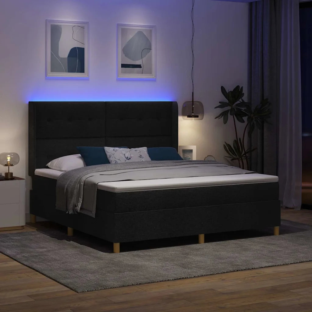 Letto a molle con strisce LED Nero 180 x 200 cm Tessuto 3343709