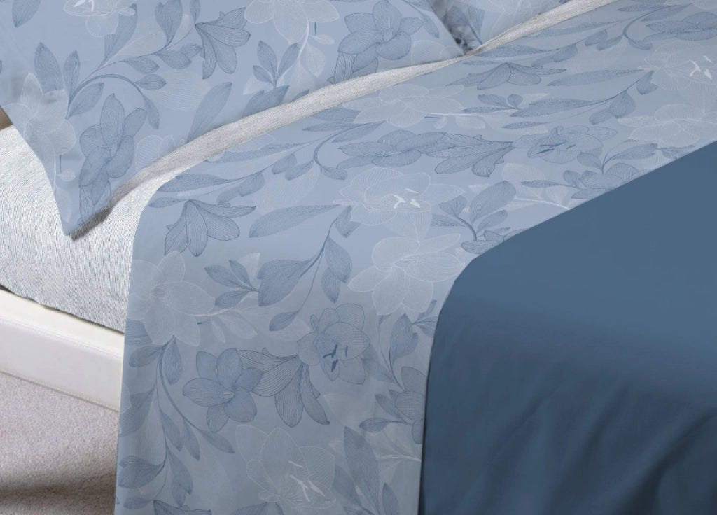 Completo Lenzuola Letto In 100% Cotone Made Italy Disegno Lily - Francese - Blu