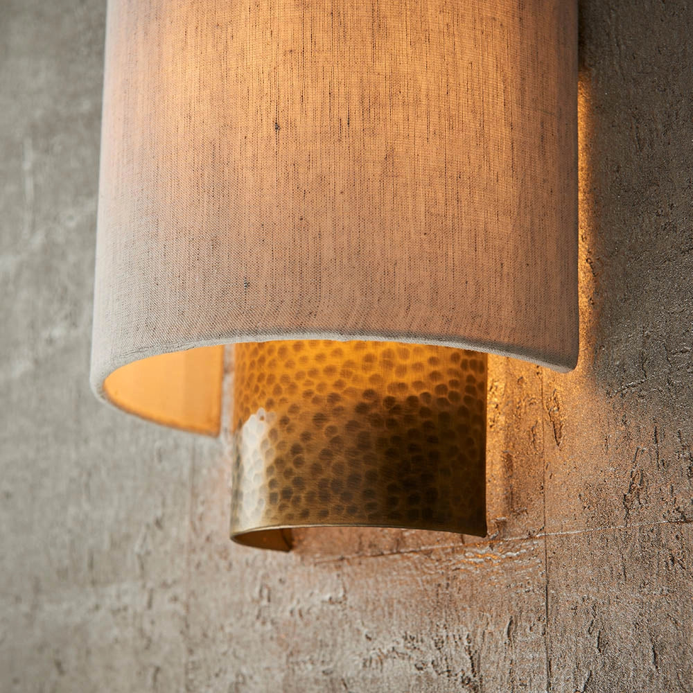 Applique Indara bronzo martellato semicircolare E14 Endon