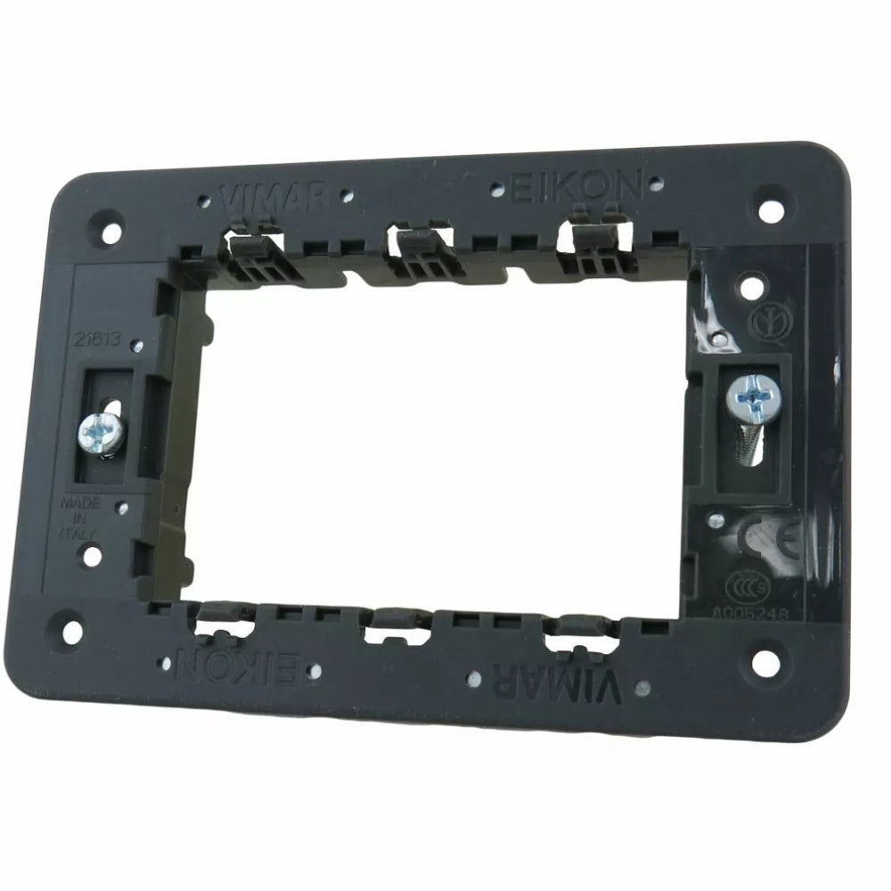 Vimar serie eikon supporto con viti plurimodulo installazione sicura e stabile *** numero posti 3 moduli, confezione 1