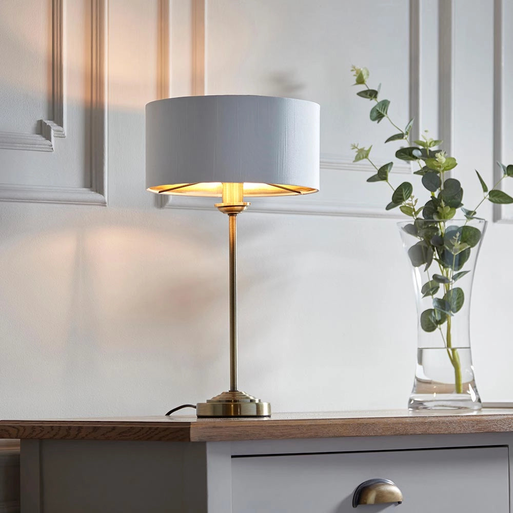 Lampada da tavolo classica ottone anticato E14 Endon