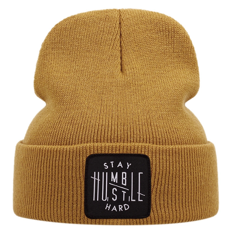 Cappelli invernali caldi lavorati a maglia con ricamo STAY, colore giallo