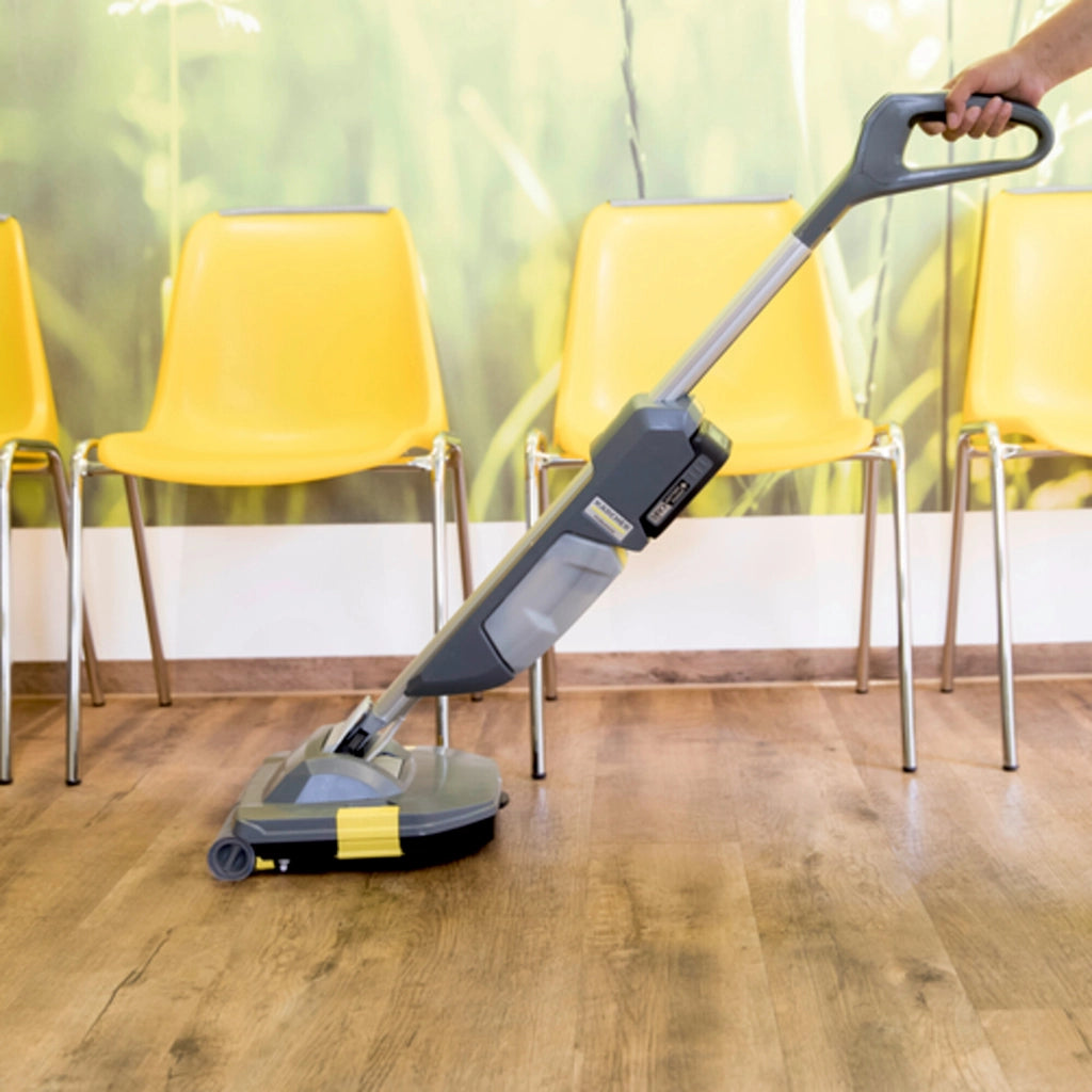 Karcher Lavapavimenti professionale BR 30/1 C Bp Pack 18/30