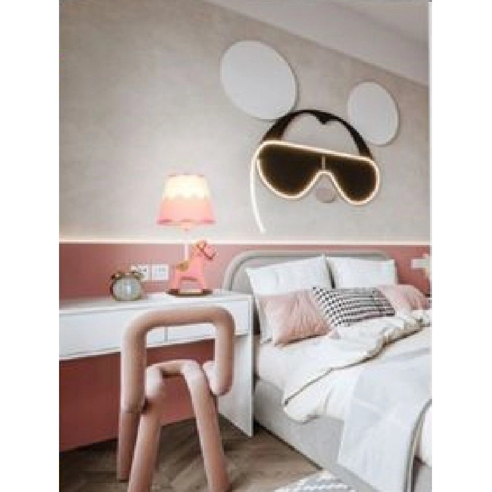 Trade Shop - Lampada Da Comodino Scrivania Cameretta Bimba Bimbo Cavallo A Dondolo E27 D09 - Rosa