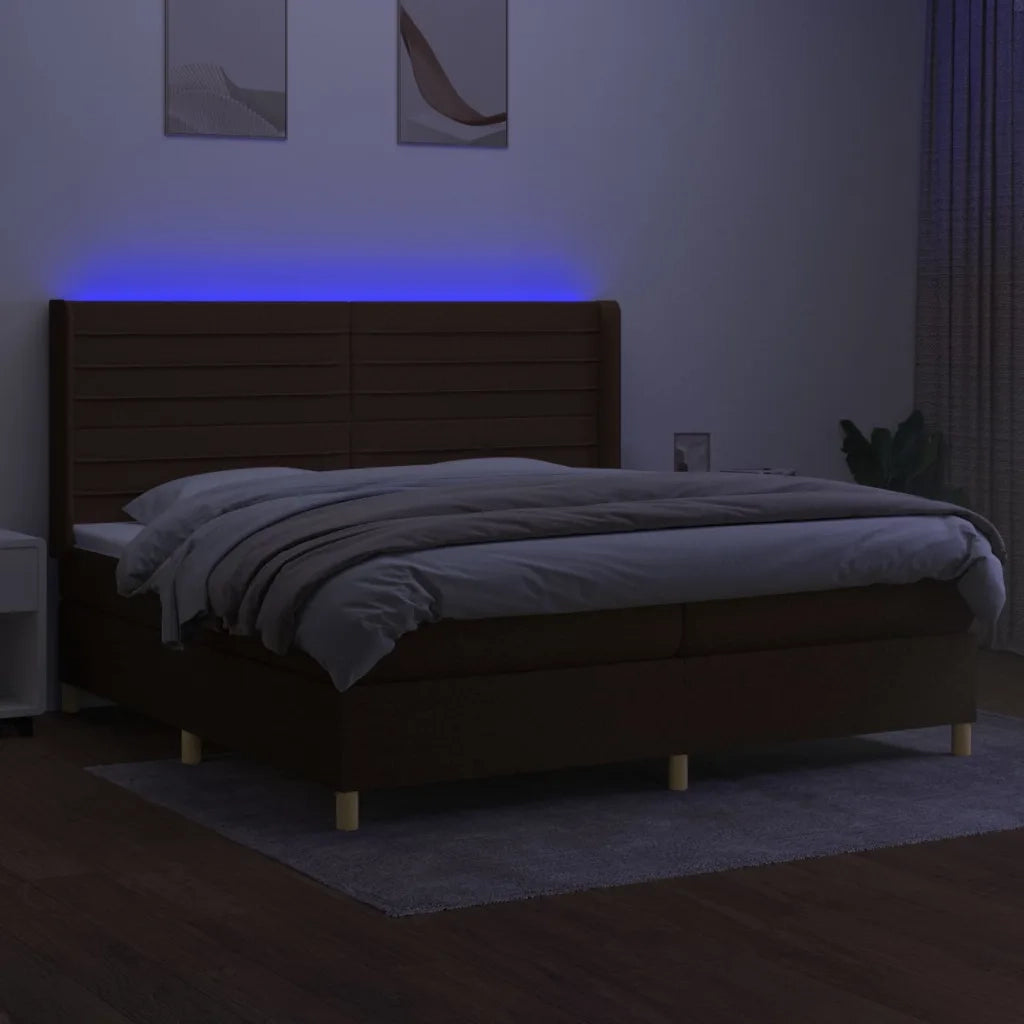 Letto a Molle Materasso e LED MarroneScuro 200x200cm in Tessuto