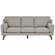 Divano moderno a 3 posti imbottito in tessuto beige e gambe in legno stile classico e moderno