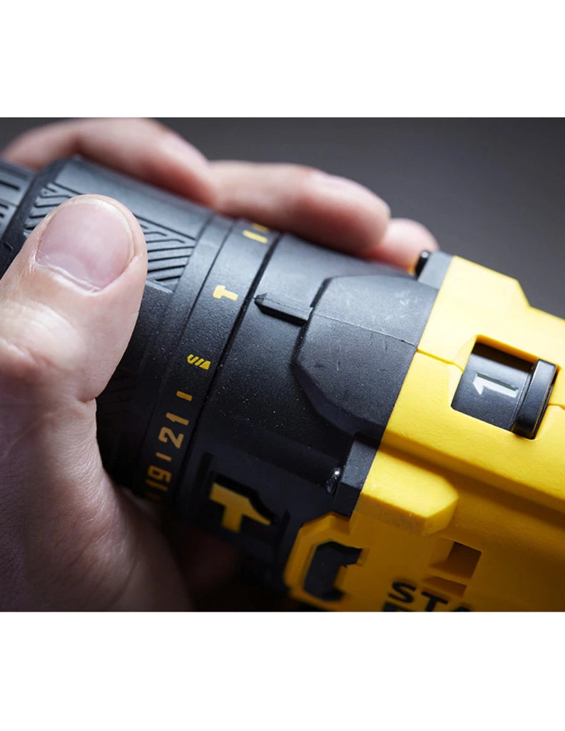 STANLEY FatMax Kit SVK213 (SFMCD711 + SFMCG400 + 2 x 4,0 Ah + Caricabatteria + TSTAK VI)