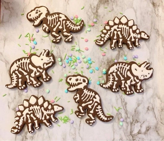 Uscita per biscotti in acciaio inossidabile, sgrassato, cotto.