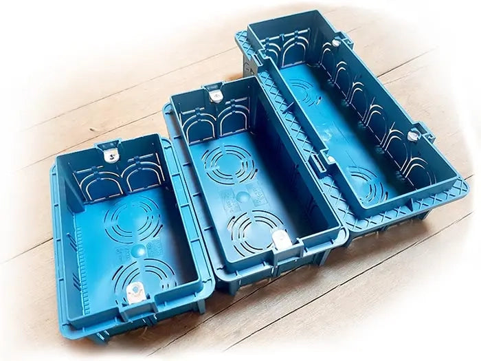 CASSETTA DA INCASSO 6 posti - 172x70x50 mm - 10 pezzi