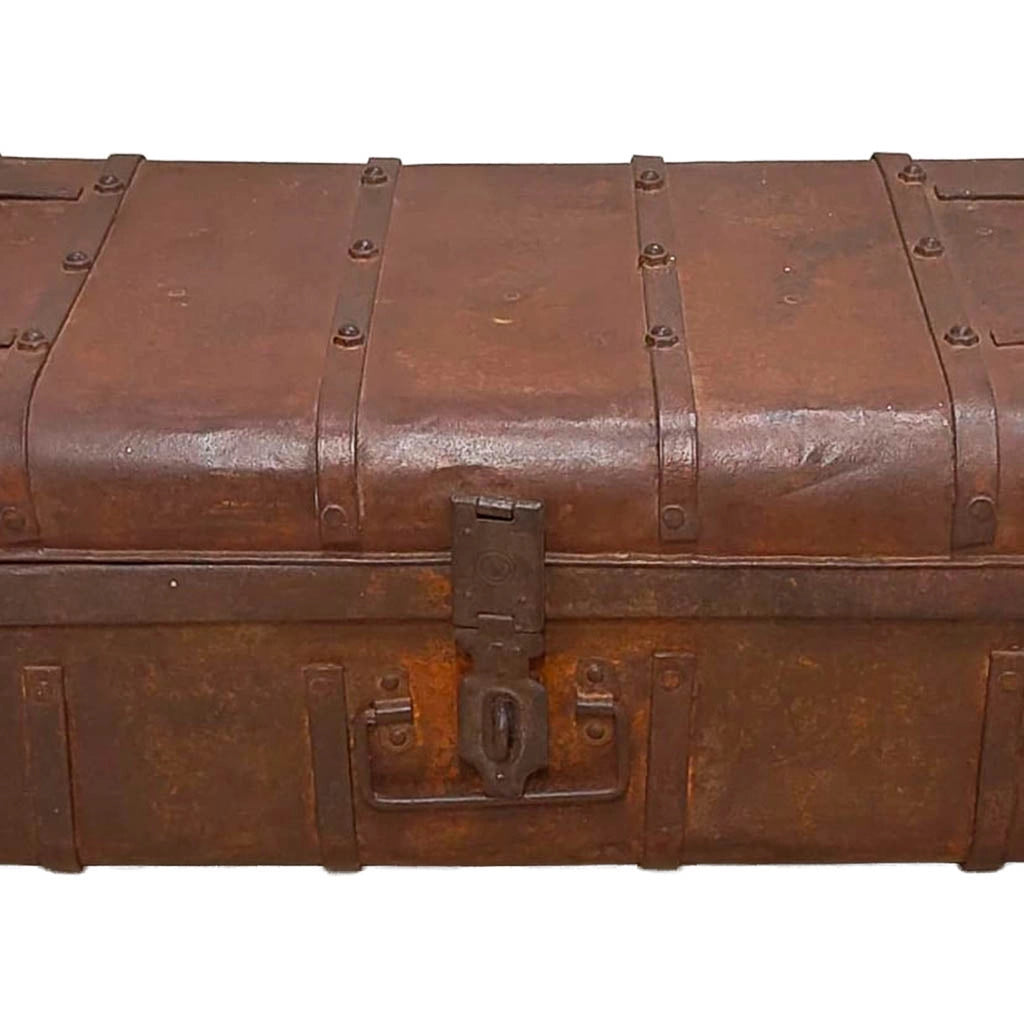 Valigia artigianale in metallo, 67x37x25h cm