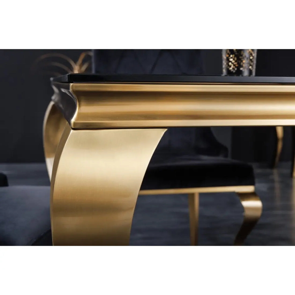 Tavolo da pranzo VELENA 180 cm – Piano in vetro nero e struttura in acciaio dorato – Eleganza barocca e design moderno