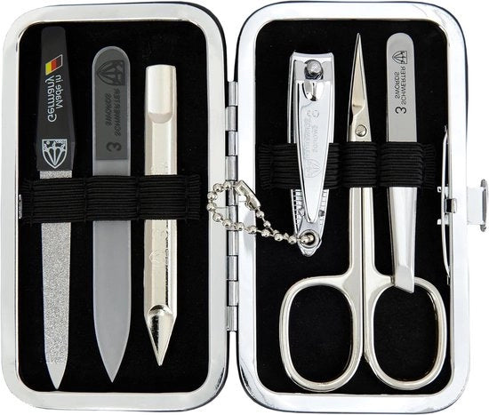 Set manicure 6 pezzi in nero con forbici per unghie, trimmer, pinza e altro