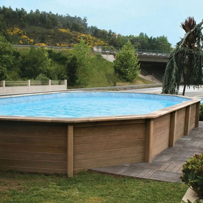 Piscina in pietra ricostruita effetto legno NATURALIS 7,75 x 4,72 x h 1,40 m Tipo filtrazione: Filtrazione a sabbia + Locale Tecnico