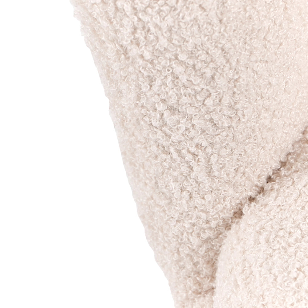 Poltrona per bambini con gambe in legno bouclè beige chiaro cameretta