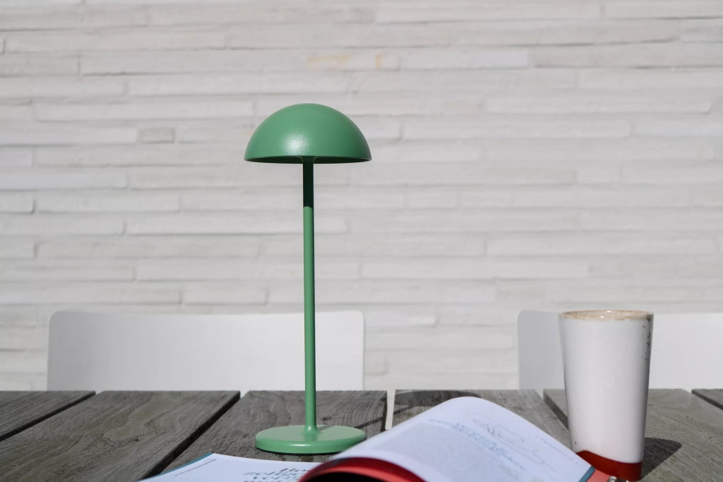 Lampada tavolo esterna verde a batteria LED Lucide