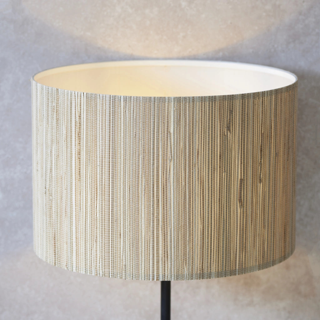 Lampada da terra Japandi Longshore erba marina E27 Endon