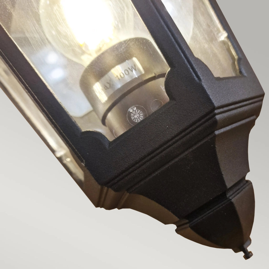 Applique esterna nera classica E27 60W IP44 Parish Elstead