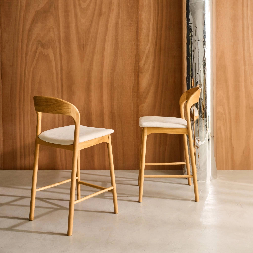 Set 2 sgabelli da bar vintage in legno di hevea e tessuto, marrone