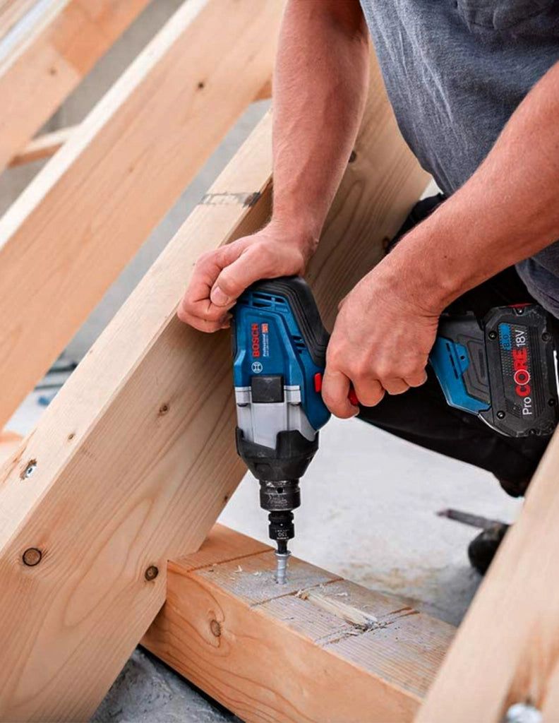 Avvitatore a massa battente BOSCH GDS 18V-1050 H (1 x 8,0 Ah ProCORE + GAL1880CV + L-Boxx 136)