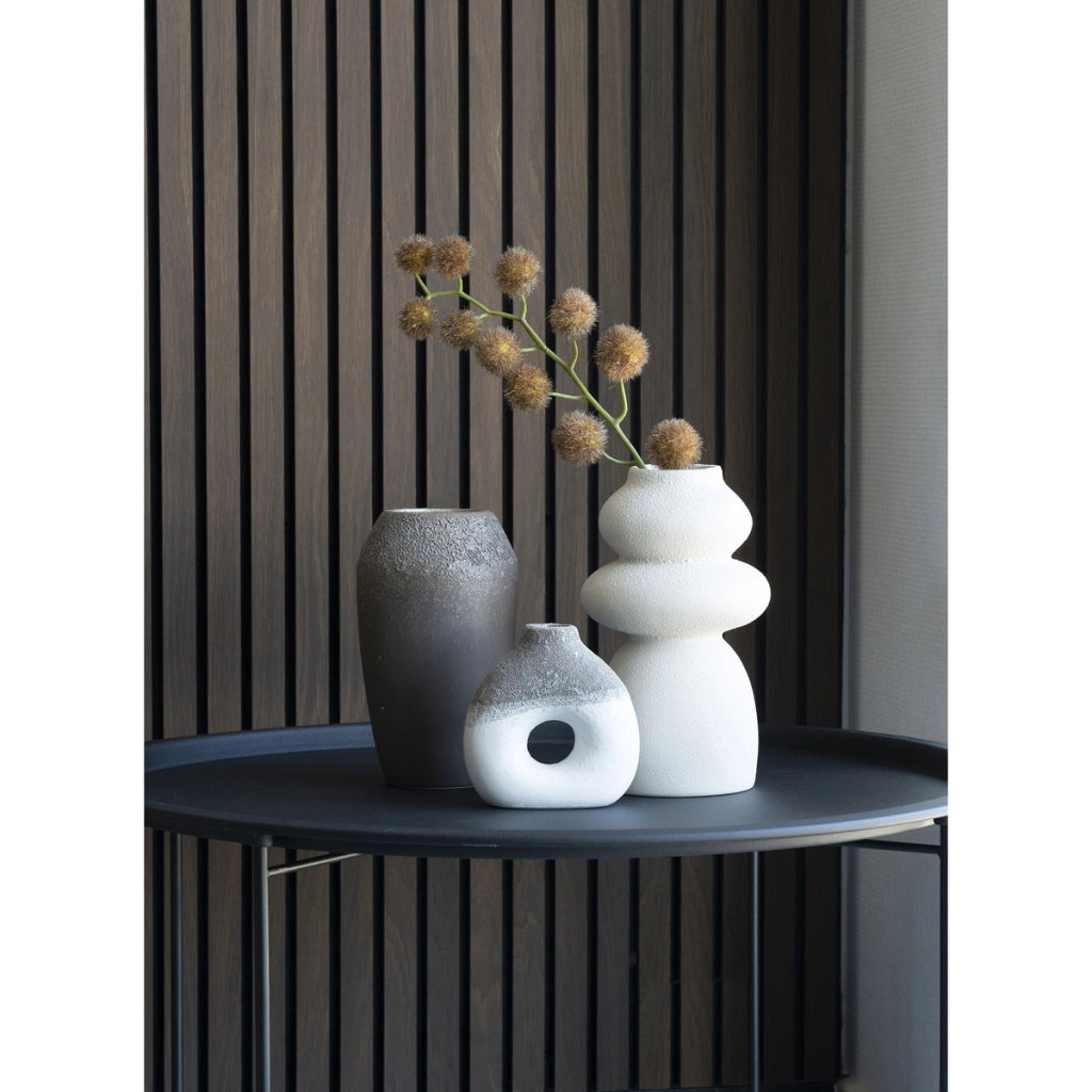 Vaso in gres beige con forme organiche, ø14,5x26,5 cm