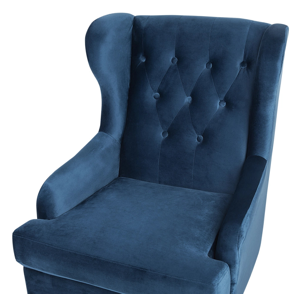 Sedia Wingback con rivestimento in velluto blu e gambe nere in stile scandinavo