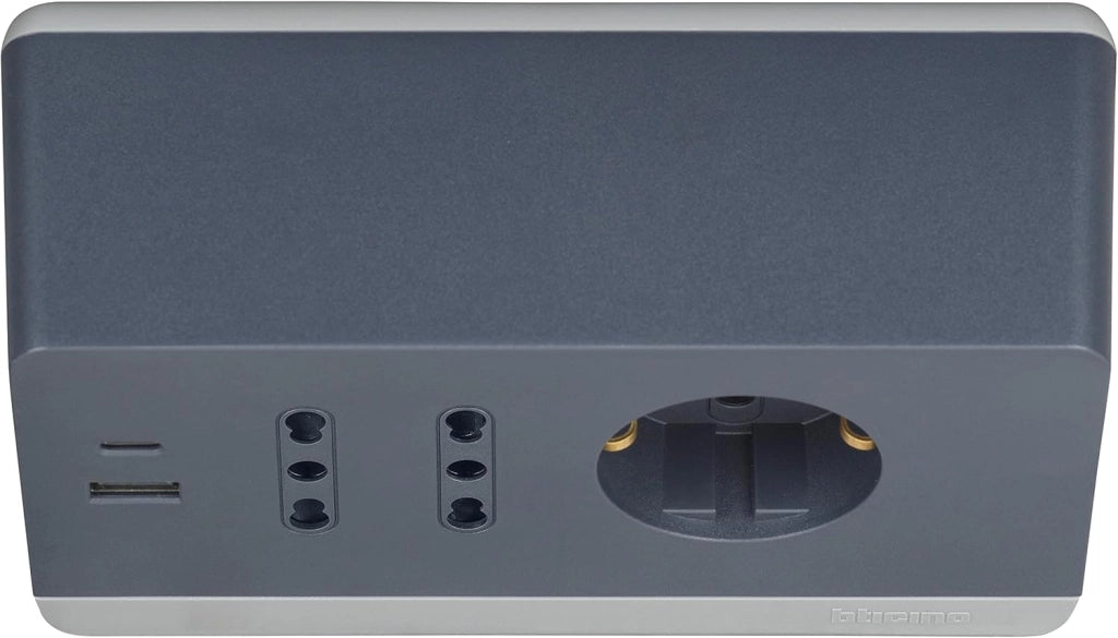 Multipresa da scrivania bticino con usb e interruttore di sicurezza