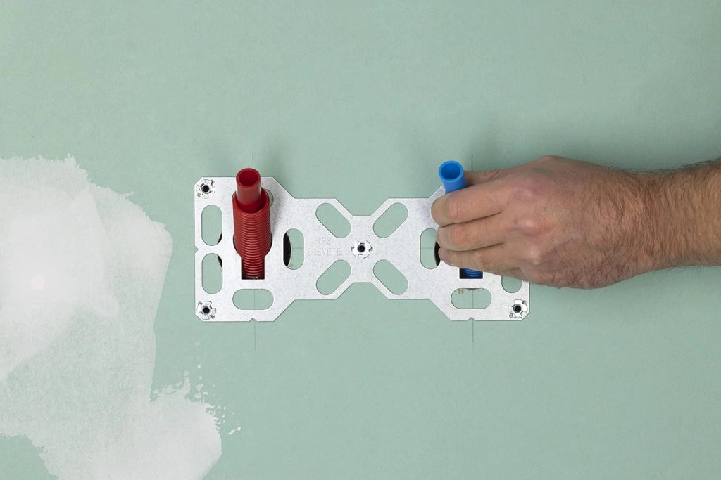 FIXSYSTEM Kit giradischi uscita paratia per tubo PER a crimpare Ø16 - uscite interasse 150 millimetri maschio 20x27 (3/4) per rubinetto doccia/vasca - Installazione visibile